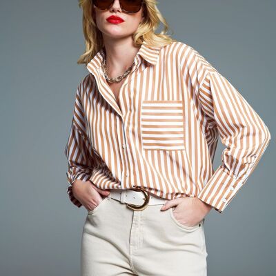 Camicia rilassata a righe con tasca a contrasto in beige