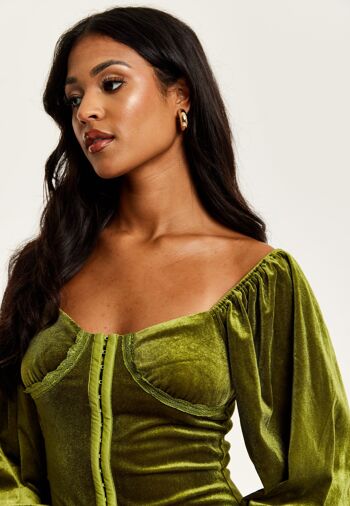 Liquorish - Robe mi-longue en velours vert avec détail corset 10