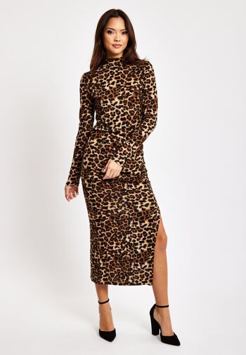 Liquorish - Robe mi-longue en maille brossée à imprimé léopard avec fente sur le devant 4