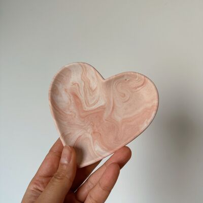 Bandeja de corazón de mármol Jesmonite San Valentín