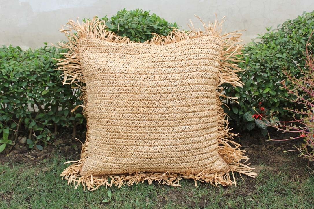 Housse de coussin raphia frangé naturel fait à la main