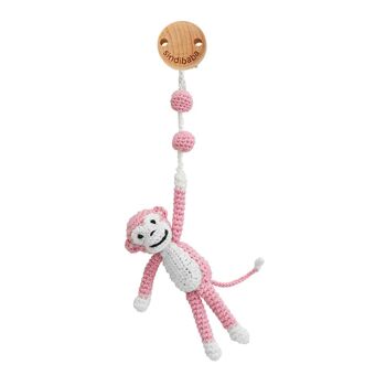 Pendentif poussette au crochet singe CHARLIE en rose