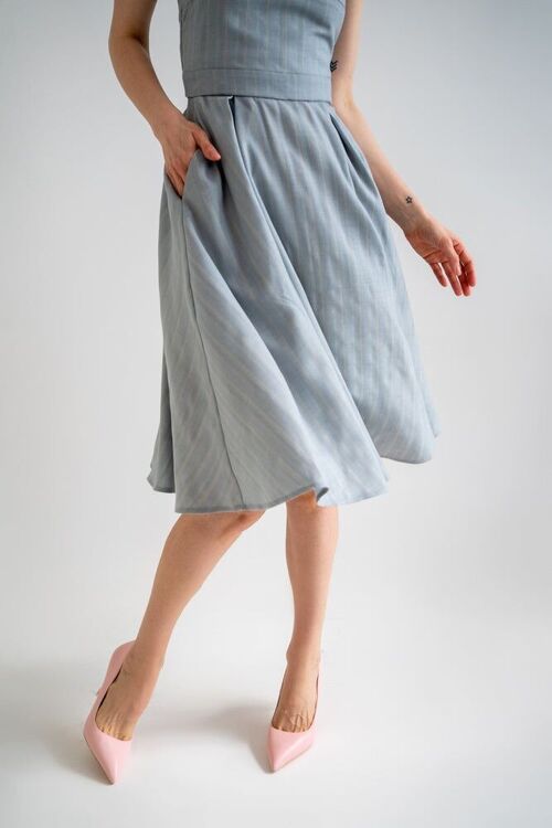 Dreamy blue A-lined skirt with pockets