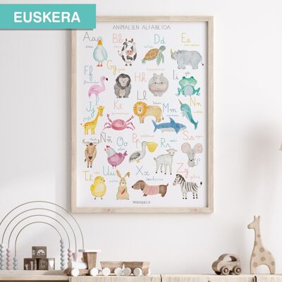 Lámina Alfabeto infantil en EUSKERA/ Animalien Alfabetoa / ilustración infantil del abecedario en lengua euskera para la decoración unisex de los bebés, recién nacidos y niños.