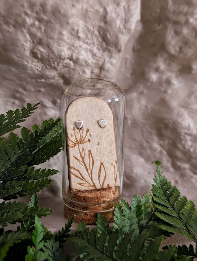 Borchie in argento sterling con mini cuore in tubo per terrario di vetro