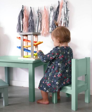 Ensemble Table et 2 Chaises Montessori - Enfant 1-4 ans - Bois massif - Vert sauge 5