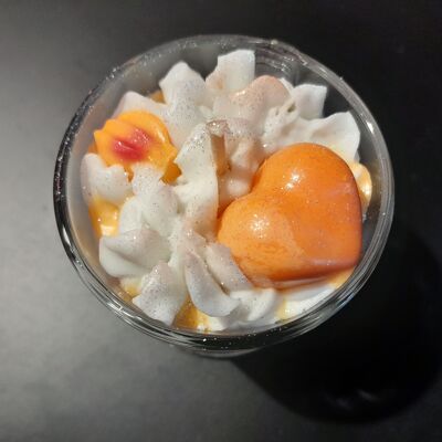 Handgefertigte Gourmet-Tassenkerze mit dem Duft exotischer Früchte, Mango oder Ananas