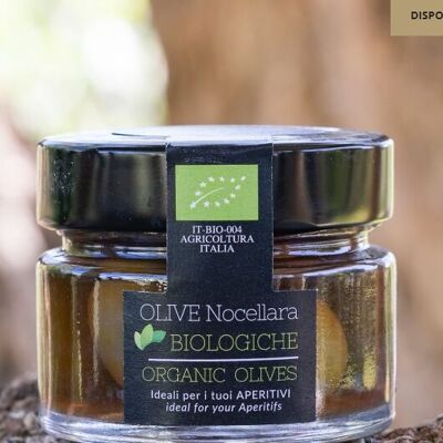 Organic Nocellara olives in brine