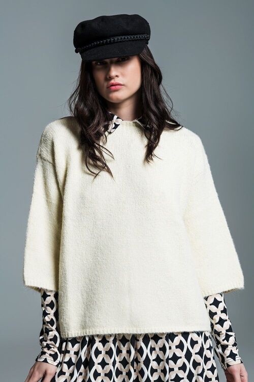 Relaxed Sweater With 3/4 Sleeve and Crew Neck in Cream