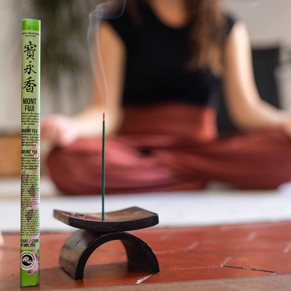 Japanese Mount Fuji Long Roll Incense - Aromandise