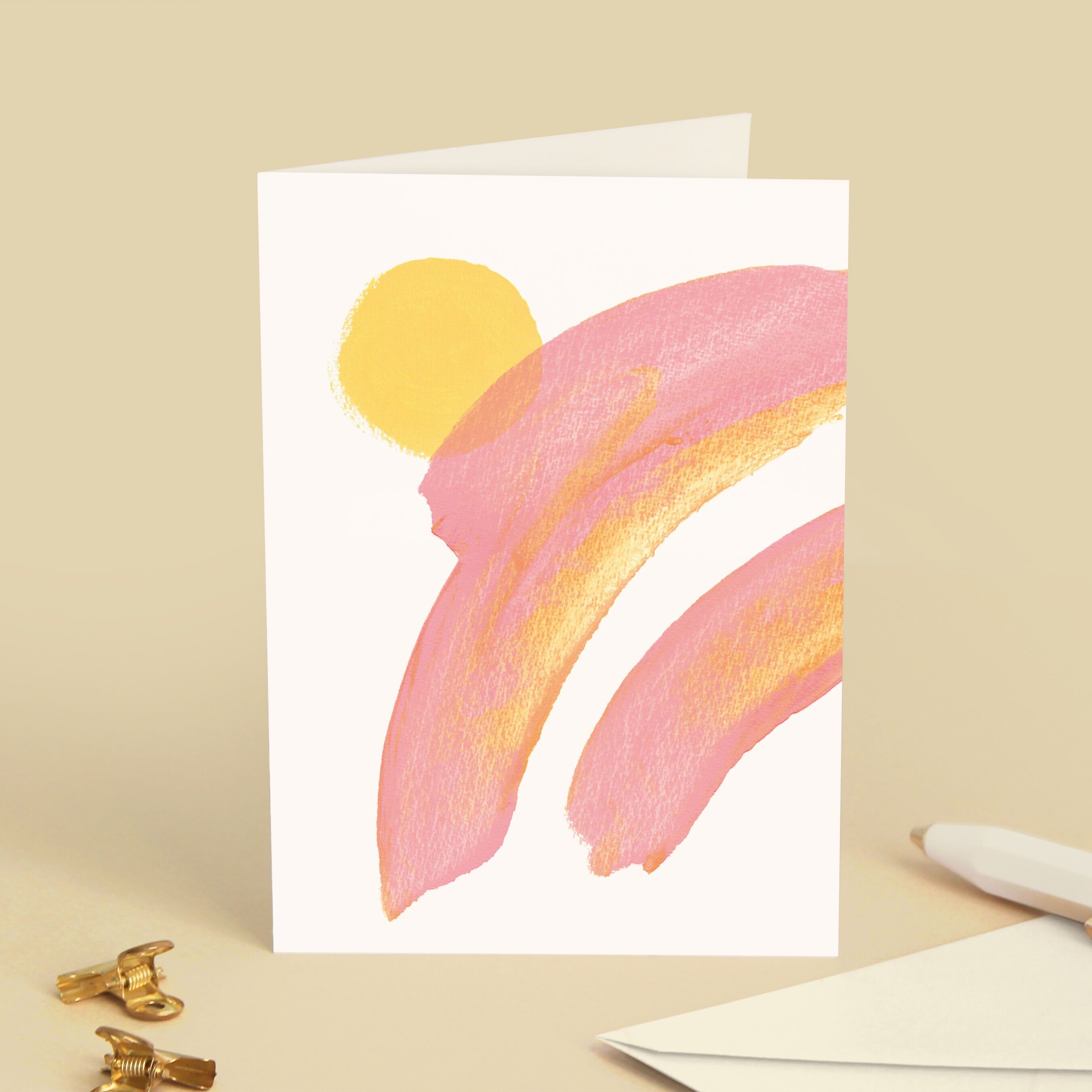 Biglietto d'auguri arcobaleno rosa - Illustrazione di pittura a guazzo ad acquerello