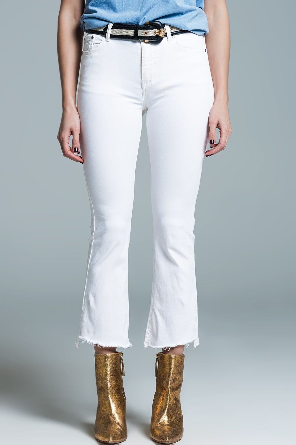 Jeans svasati basic a vita alta in bianco