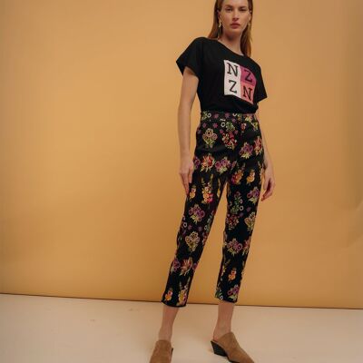 Straight trousers with embroidery