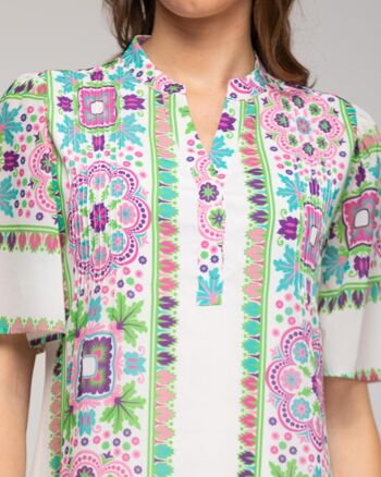 Robe courte style tunique à imprimé géométrique et détails ethniques 5