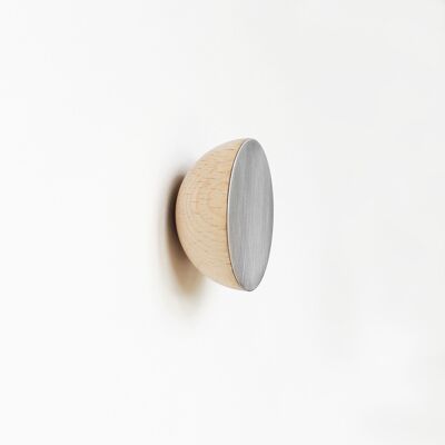 Ø5cm - Runder Kleiderhaken / Knopf aus Buchenholz und Aluminium an der Wand