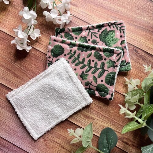 Green Foliage Reusable Exfoliating Pads