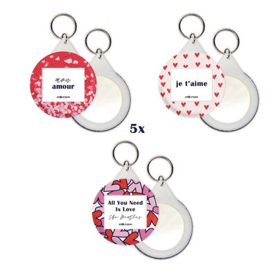 Pack of 30 special Valentine’s Day key rings