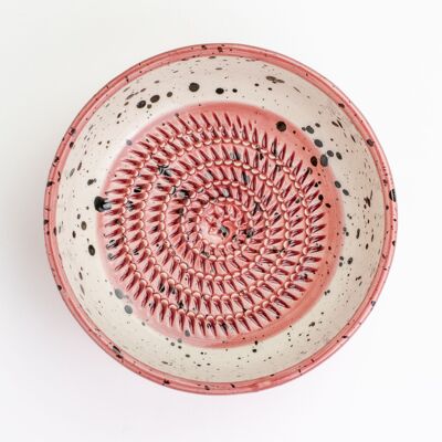 Ceramic plate for grating vegetables, nuts, fruit / CHERRY Pink