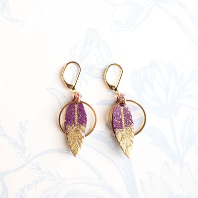 Feather hoop earrings in purple leather