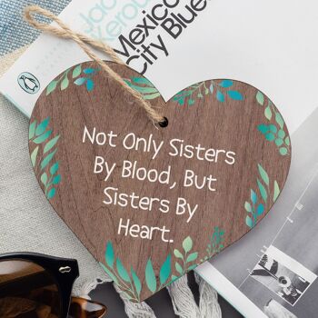 Sisters By Heart Plaque en bois à suspendre en forme de cœur pour meilleure sœur, signe cadeau d'amour