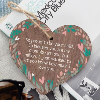 Cartello a forma di cuore in legno da appendere per una mamma su un milione, regalo per la festa della mamma