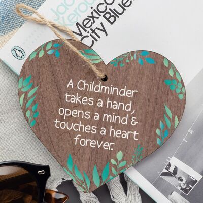 Handgefertigte Herz-Plakette aus Holz zum Aufhängen, als Geschenk für die Tagesmutter, als Dankeschön-Geschenk für Lehrer