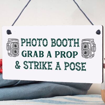 Photo Booth Grab A Prop & Pose - Placa decorativa para colgar en el día de la boda