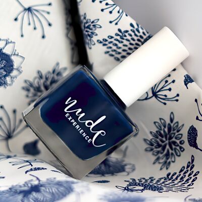 Vernis à ongles bleu nuit - EIRA