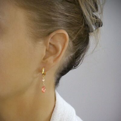 Boucles d'oreilles créoles dorées avec gouttes Rose Peach Swarovski