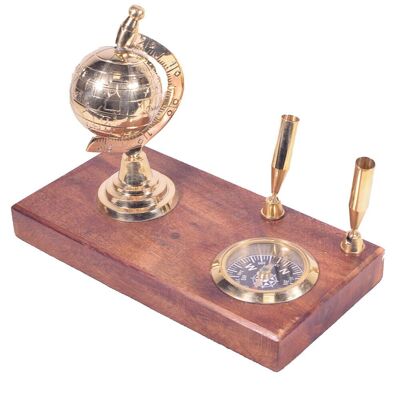 Porte-stylo globe avec boussole