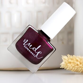 Vernis à ongles prune nacré - WONDERLAND 1