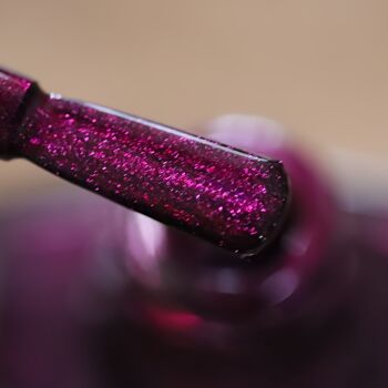 Vernis à ongles prune nacré - WONDERLAND 4