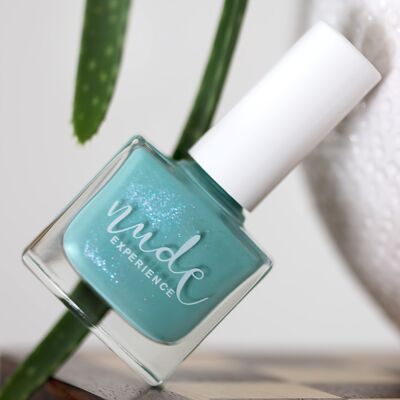 Emerald nail polish - HYGGE