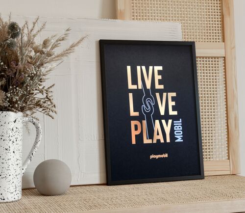 Affiche Playmobil - LIVE LOVE PLAYMOBIL - Hand
