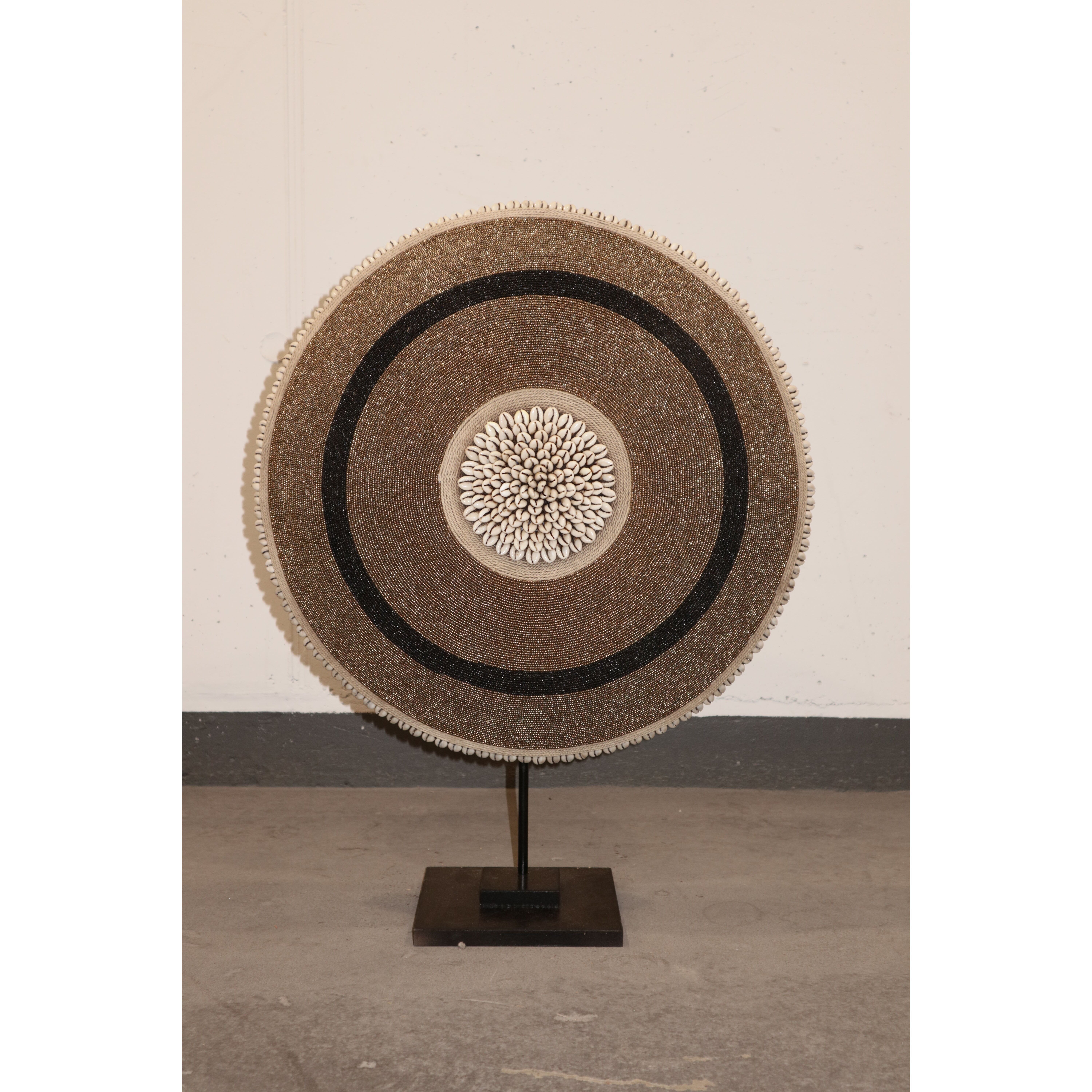 Bouclier Perlé Cameroun - L - 56cm Or & Noir 07