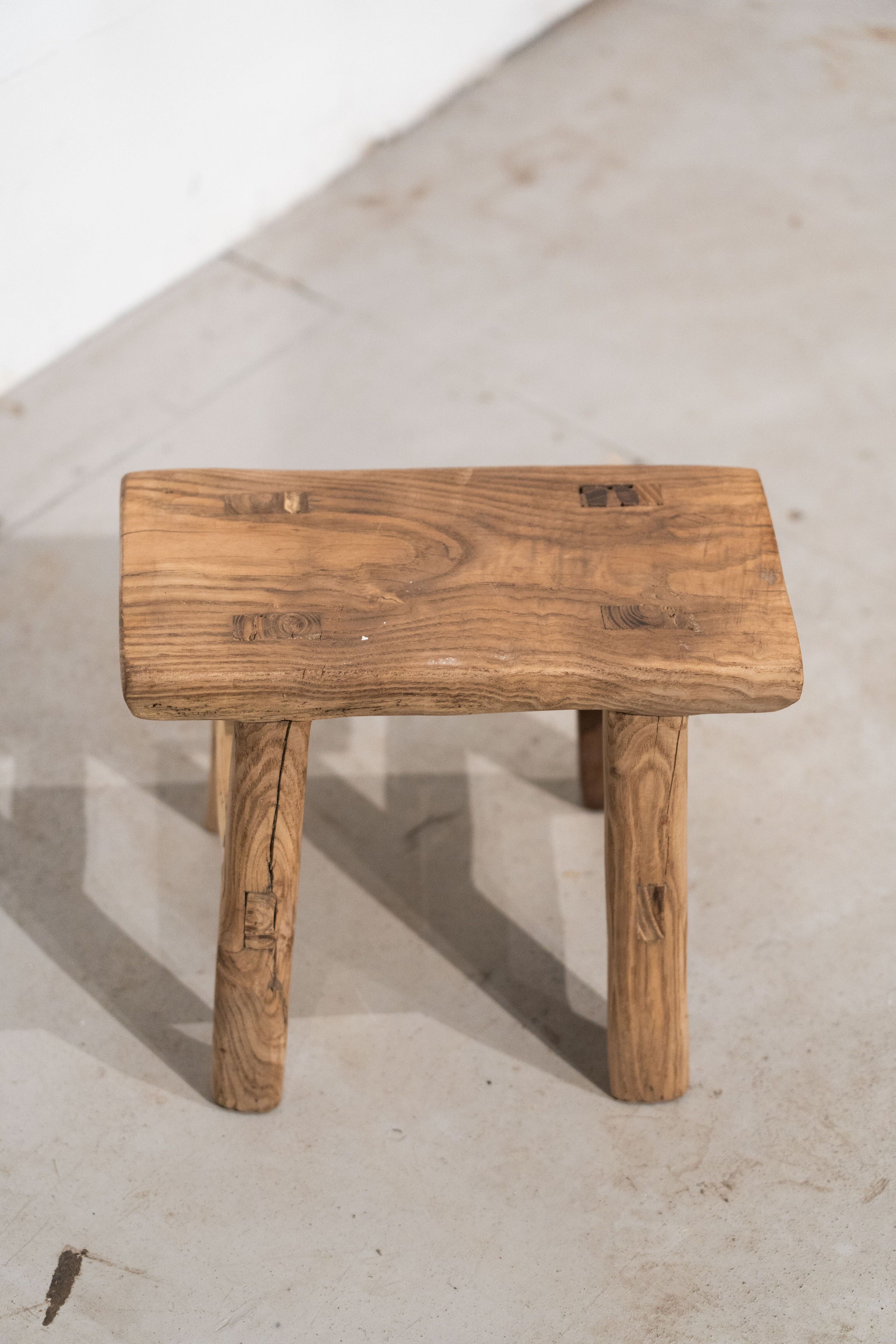 Petit tabouret rustique vintage - Bois d'orme