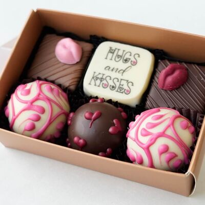 Schachtel Schokolade „Umarmungen und Küsse“ 6 Trüffel