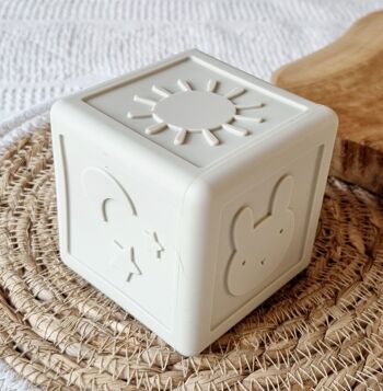 Jouet Montessori (de bain) cube en silicone flexible - Beige 1