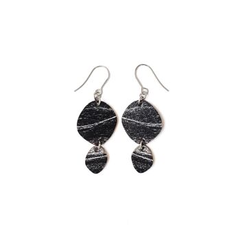 Boucles d'oreilles PATH durables en bois 18 : Nuit noire. Fabriqué en Finlande 12