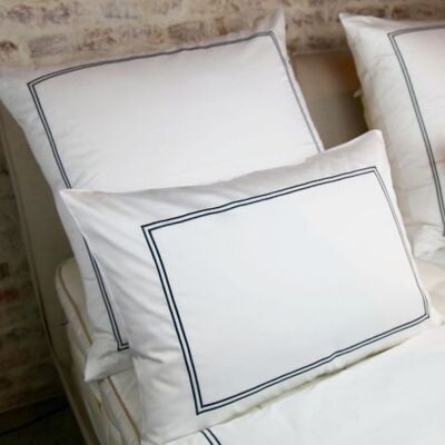 Bedding set in white (anthracite embroidery)