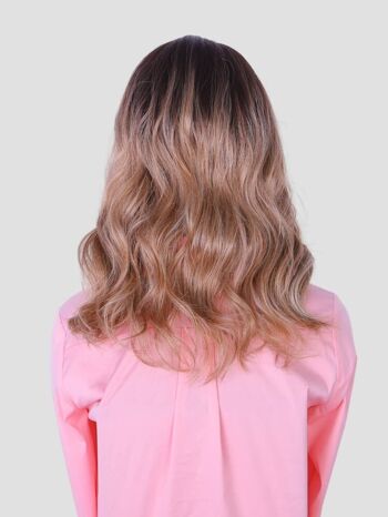 Objectif : perruque blonde. 5