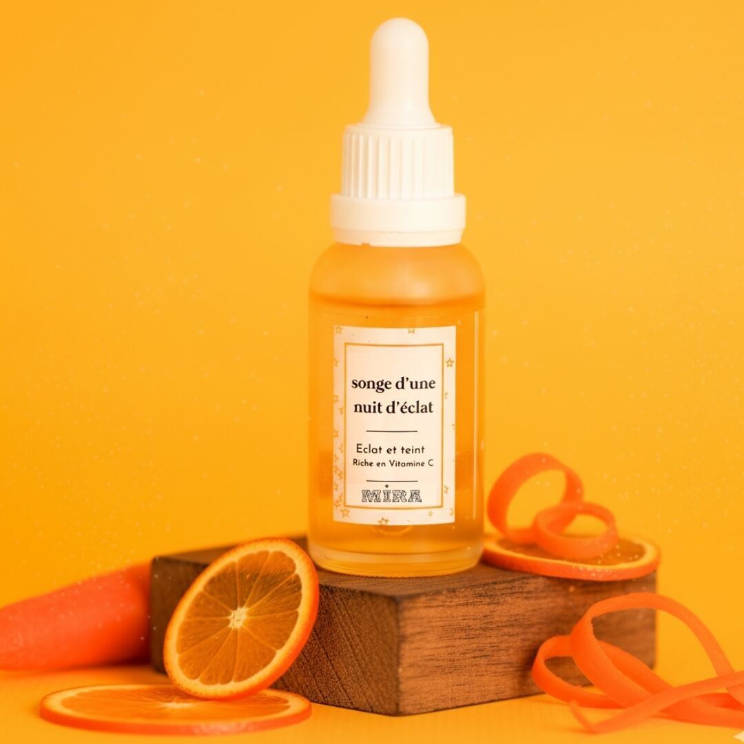 Le sérum pour une peau éclatante - Songe d'une nuit d'éclat - Sérum de nuit 9% de vitamine C - Visage - Anti-âge, éclat et teint, tout type de peau - 30 ml