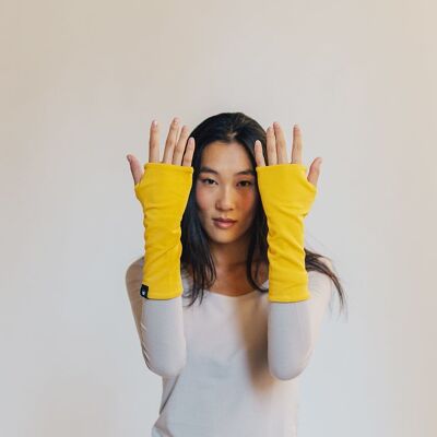 Basic Mittens | Yellow