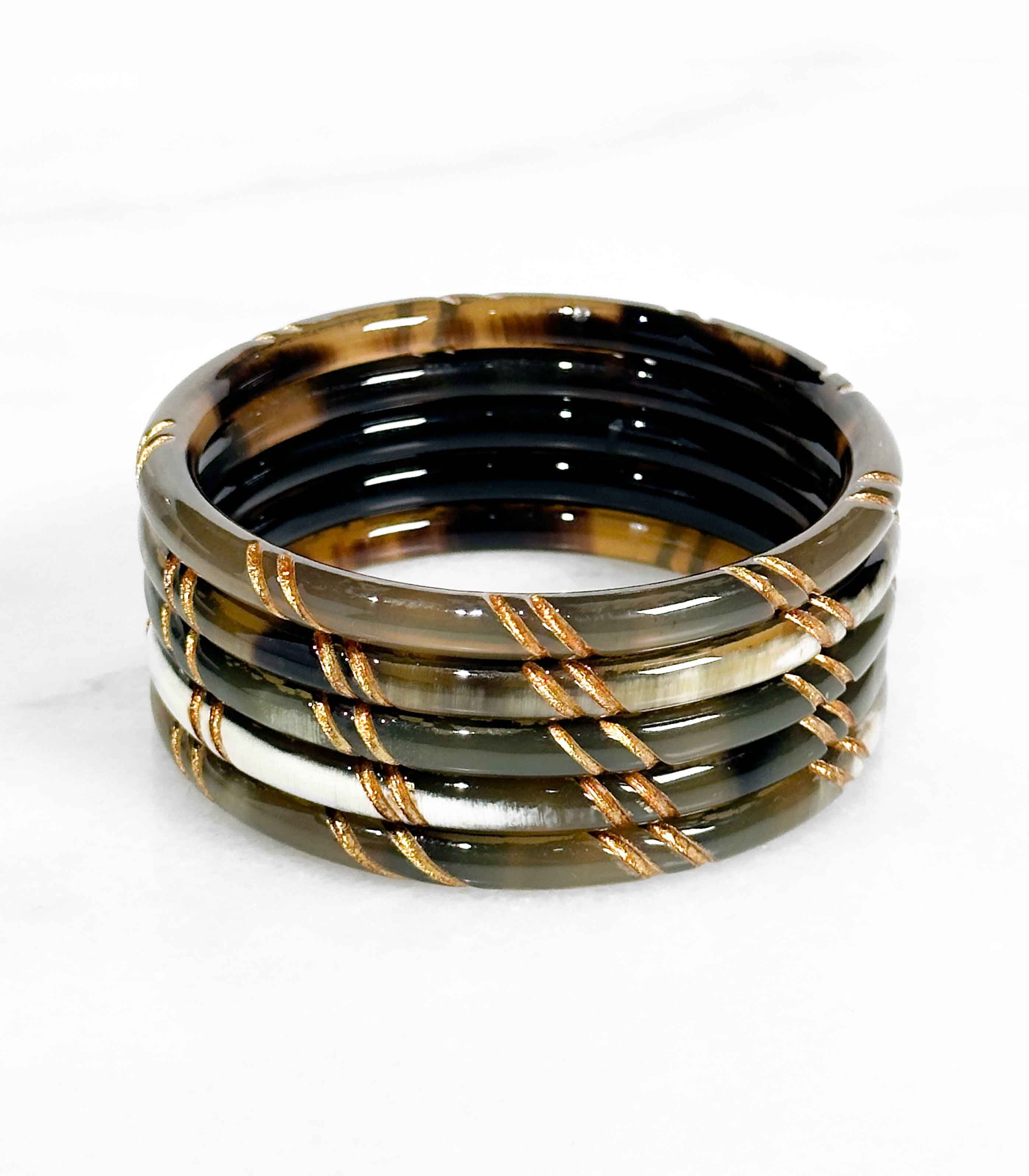 Armband aus Naturhorn – Details aus Blattgold – Dunkles Horn