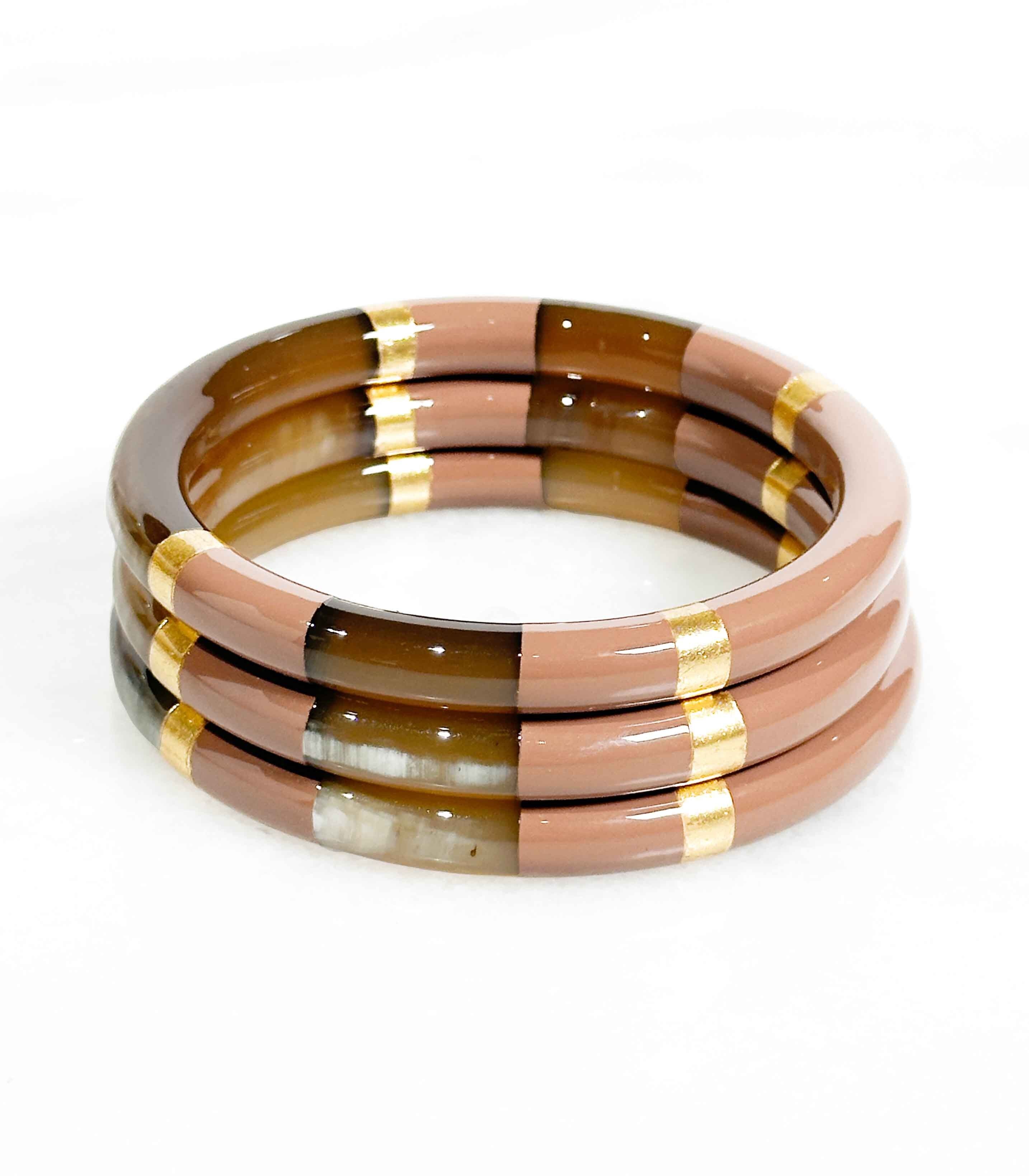 Bracciale rigido in vero corno spesso - Rosa antico - Foglie d'oro