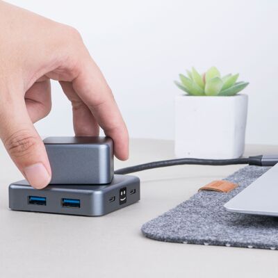 ⛭CUBBI - 7-in-1 Charging Hub - Anthracite Black ⛭