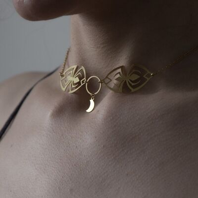 brass spider pendant choker