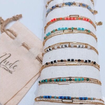 Set of 9 assorted bracelets on roll