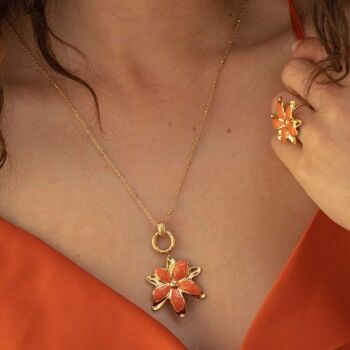 Collier Magnolia - fleur aux pétales émaillées 1