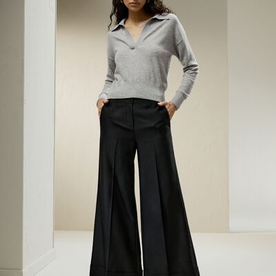 Wide-cut wool trousers lined with silk